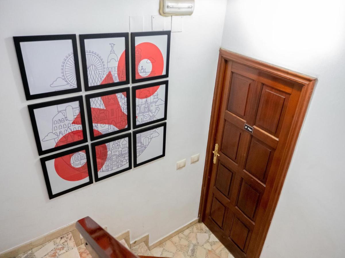 Oyo Hospedaje La Tita Santiago de Compostela Kültér fotó